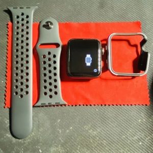 Apple Watch Series 2 With AirPods 1st Generation